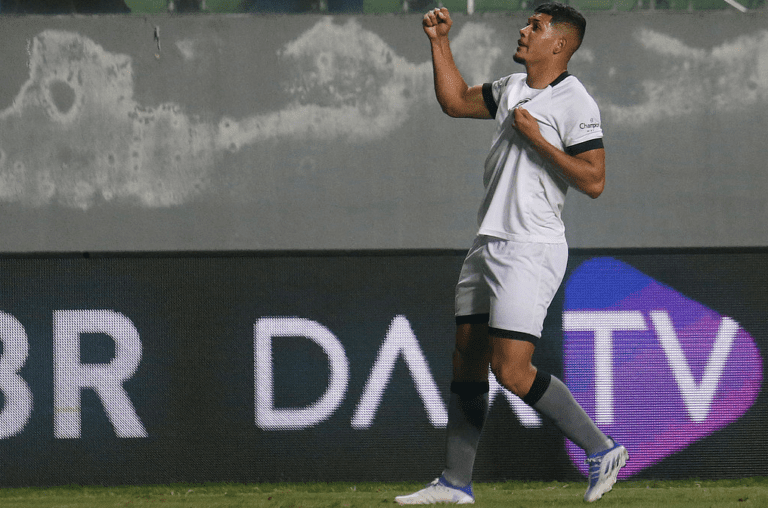 Atacante Erison comenta possível renovação de contrato com o Botafogo