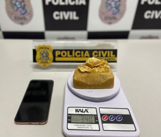 Denarc prende suspeito de tráfico de drogas em Vila Velha