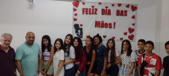Estudantes que vão participar da fase regional dos Jogos Escolares fazem eletrocardiograma