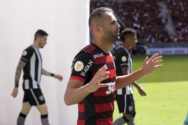 Com problemas particulares, Thiago Maia desfalca o Flamengo contra o Ceará