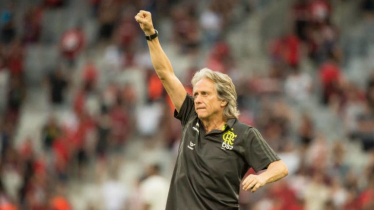 Jorge Jesus demonstra desejo de retornar ao Flamengo e dá prazo ao clube