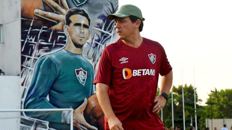 Fernando Diniz vê momento diferente em retorno ao Fluminense