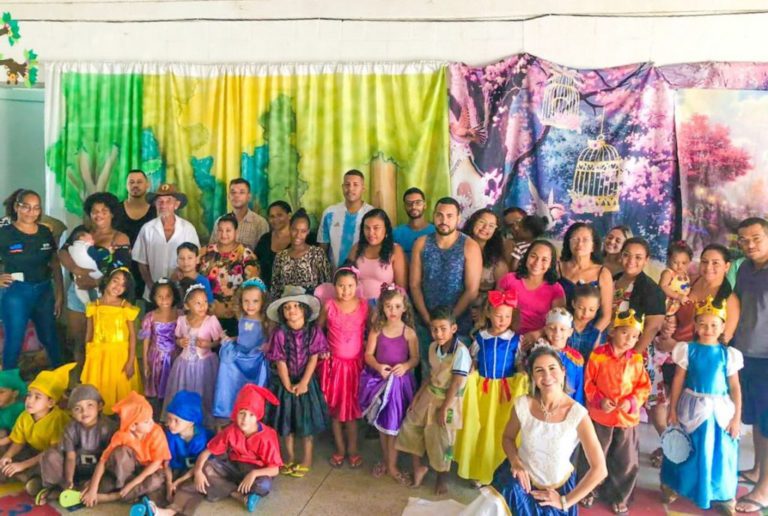 Geladeira Literária: escola do bairro Planalto realiza projeto de incentivo à leitura   		