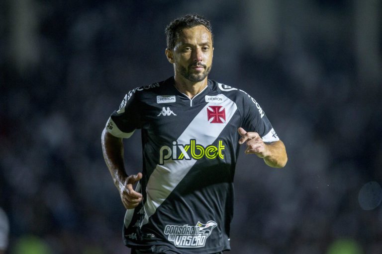 Nenê celebra momento do Vasco e vê time “criando identidade”