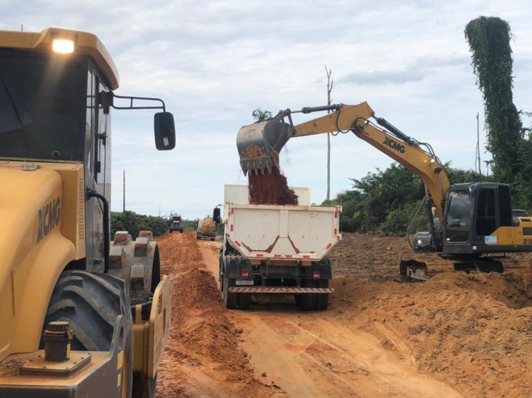 
			Prefeitura de Jaguaré inicia uso de revsol nas estradas rurais        