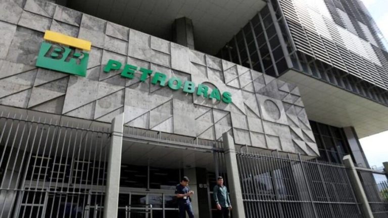 Novo ministro de Minas e Energia solicitou estudos para privatização da estatal