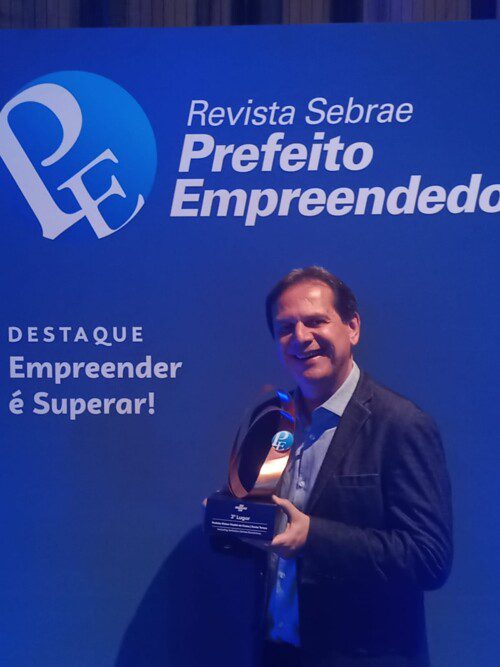 Santa Teresa ganha premiação Prefeito Empreendedor do Sebrae