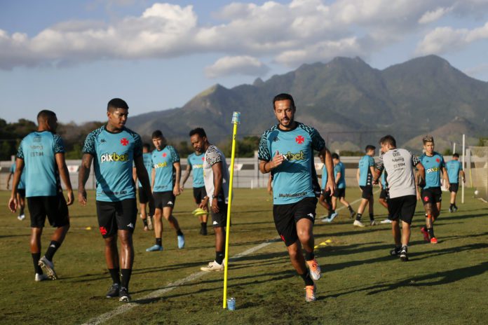 Vasco ganha moral para teste de fogo contra o Grêmio na Série B