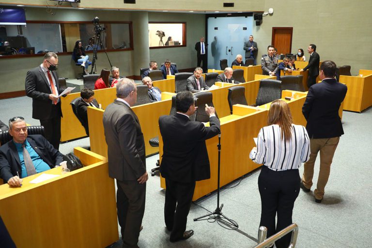 Deputados aprovam crédito suplementar de R$ 1 bi para educação e previdência dos servidores estaduais