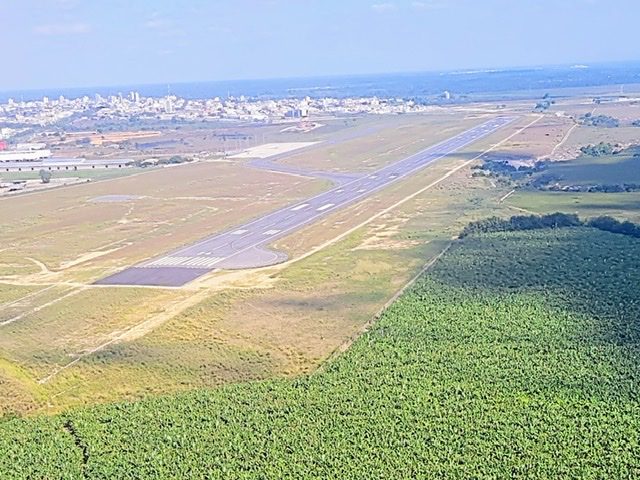 Governo do Estado inaugura nova pista do Aeroporto de Linhares