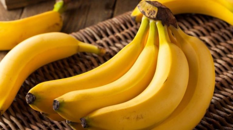 Banana prata e sardinha em lata estão mais baratos nos supermercados de Linhares, aponta pesquisa do Procon