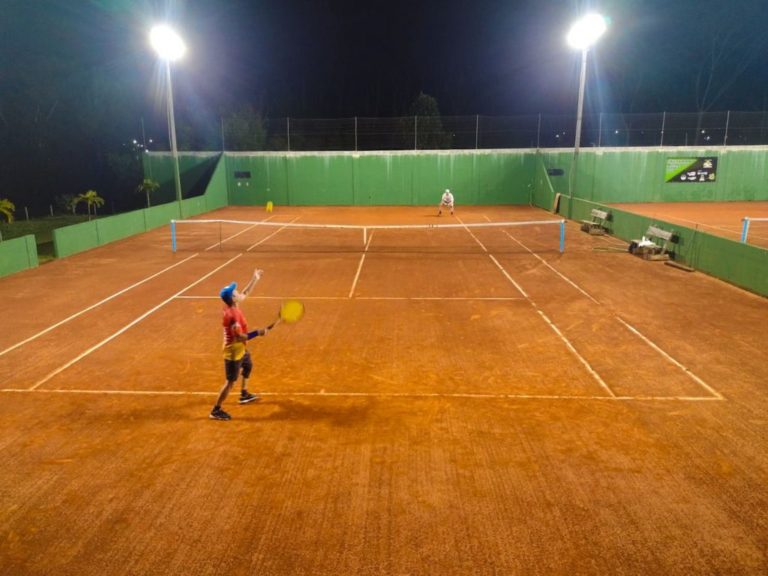 Circuito de tênis vai movimentar Clube Mata do Lago até o próximo sábado (11), em Linhares
