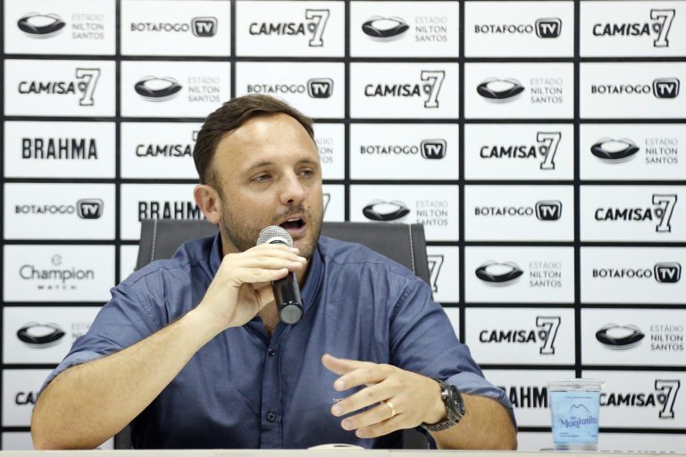 Diretor do Botafogo, Mazzuco avalia primeiros meses sob gestão do clube