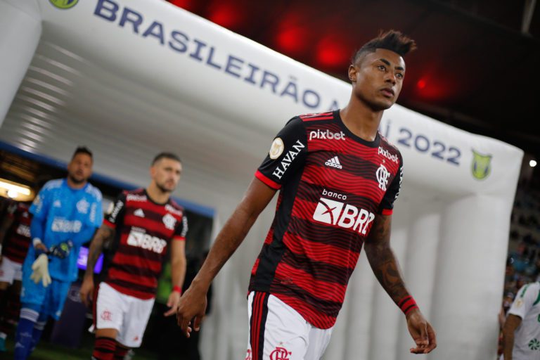 Bruno Henrique terá que realizar cirurgia e não atua mais pelo Flamengo em 2022