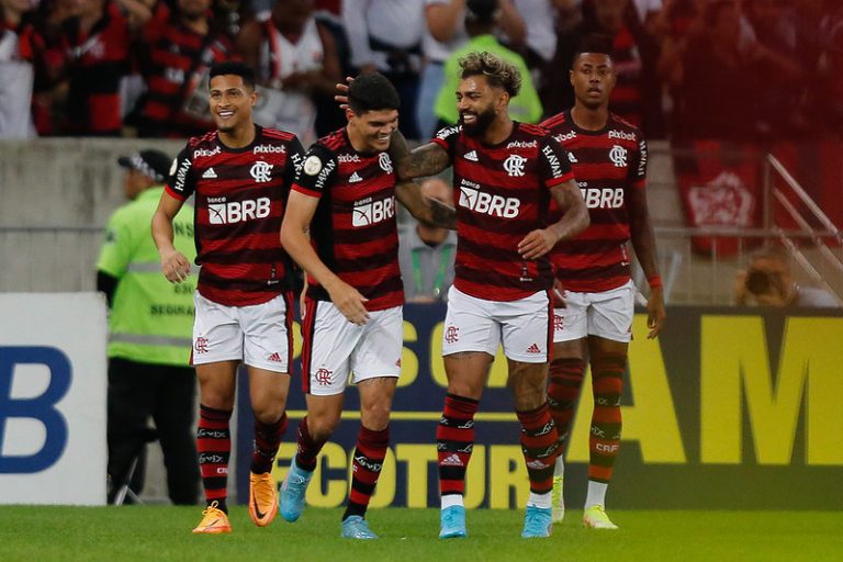 Flamengo bate o Cuiabá em estreia de Dorival Jr. no Maracanã e se afasta do Z4