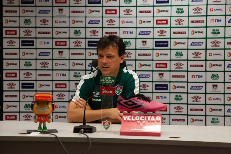 Diniz elogia atuação do Fluminense, mas lamenta vantagem mínima