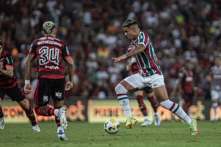 Fluminense terá Matheus Martins de volta contra o Juventude