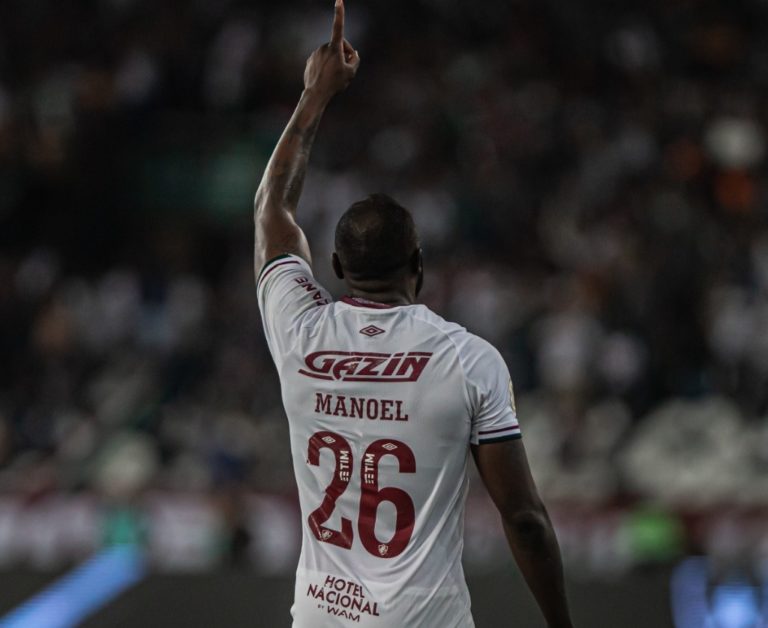 Manoel vê vitória do Fluminense no clássico como resultado justo: “Merecíamos”