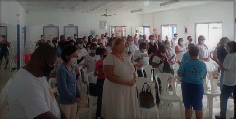JUNHO VIOLETA: Secretaria Municipal de Assistência Social realiza evento para mais de 60 idosos