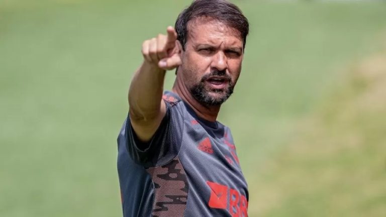 Maurício Souza fala em trabalho para superar rejeição no Vasco