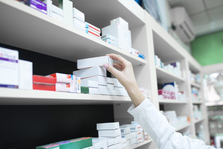 Prefeitura abre credenciamento para farmácias fazerem convênio para venda aos servidores públicos