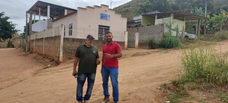 Programa Calçamento Rural chega às  ruas da Farinheira, em Vargem Alegre
