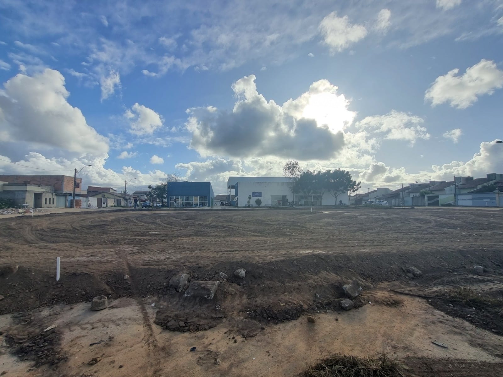 BAIRRO AYRTON SENNA GANHARÁ CAMPO BOM DE BOLA, EM MAIS UMA PARCERIA DA PREFEITURA COM O GOVERNO DO ESTADO
