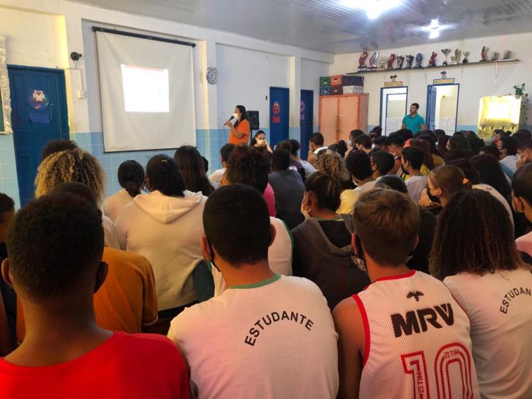 
			Bullyng e automutilação são temas de palestra em escola de jaguaré        