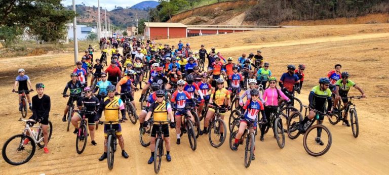 Cerca de 170 ciclistas participaram do 16º Cicloturismo neste domingo, 17, com apoio da Semel