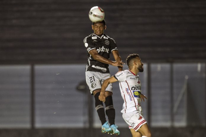 Eguinaldo e Marlon Gomes exaltam estreia entre os profissionais do Vasco