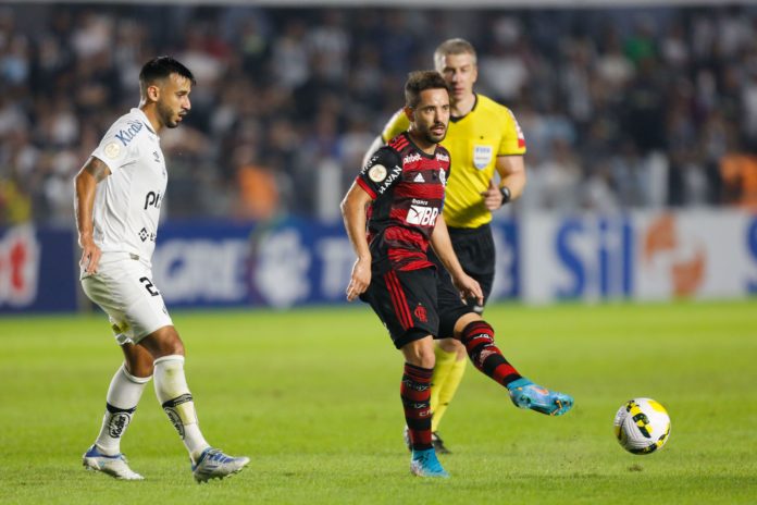 Éverton Ribeiro vê Flamengo em evolução e projeta jogo decisivo na Libertadores