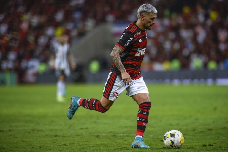 Flamengo x Coritiba: veja informações do jogo e prováveis escalações