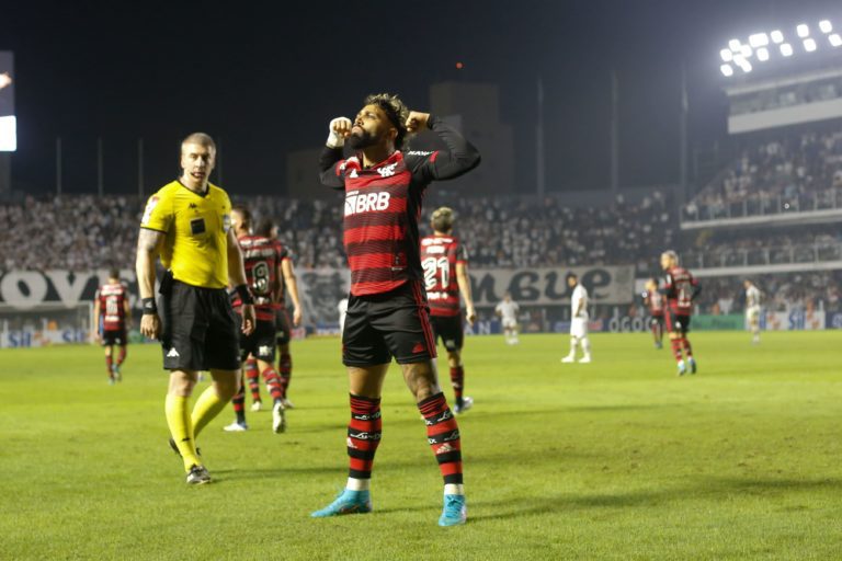Gabigol decide, Santos perde para o Flamengo na Vila e Bustos vê pressão crescer