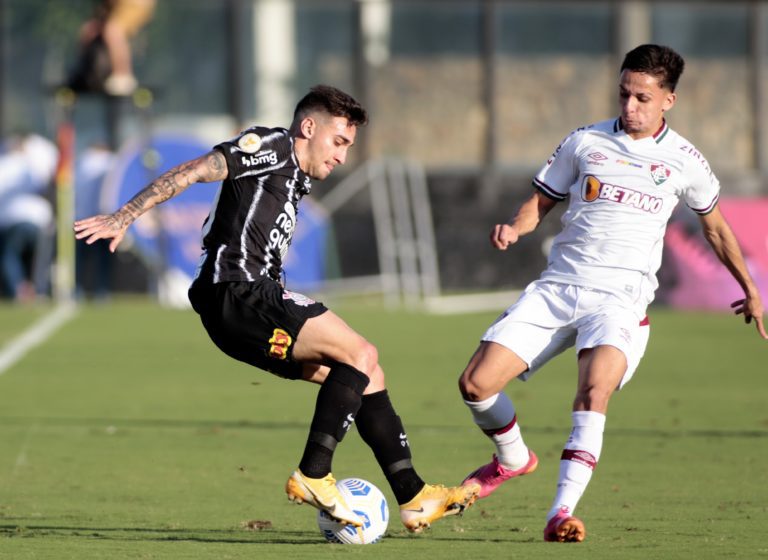 Com muitos desfalques, Corinthians visita Fluminense no Maracanã