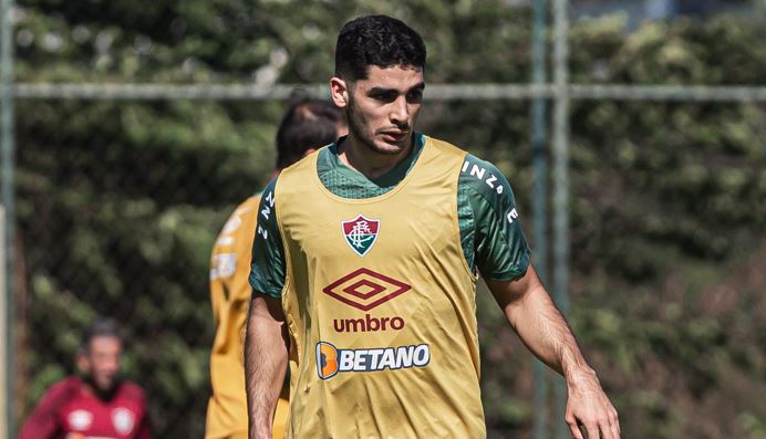 De volta ao Fluminense, Michel Araújo espera ter passagem mais longa pelo clube