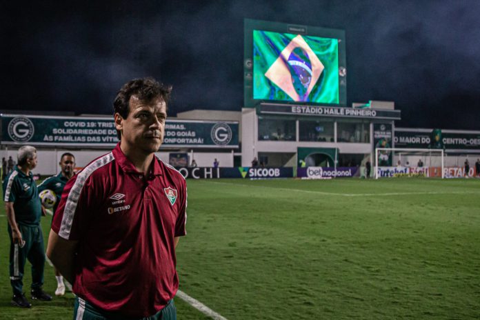 Fernando Diniz ressalta maturidade em vitória do Fluminense