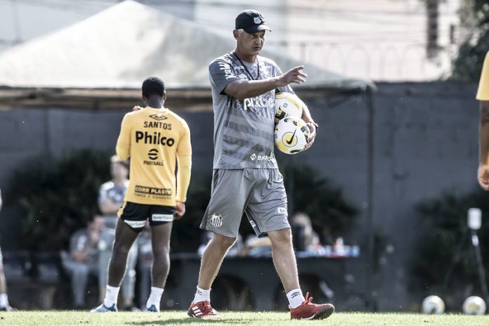 Santos x Fluminense: veja informações e prováveis escalações da partida pelo Brasileirão