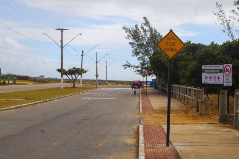 Forró do Pontal: Trânsito reforça sinalização viária na avenida de acesso ao riozinho