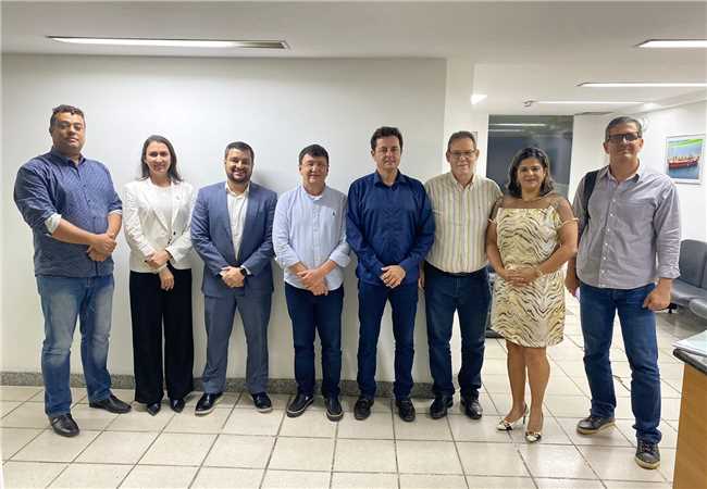 Desenvolvimento de Itapemirim é tratado em reunião com Sectides e Aderes