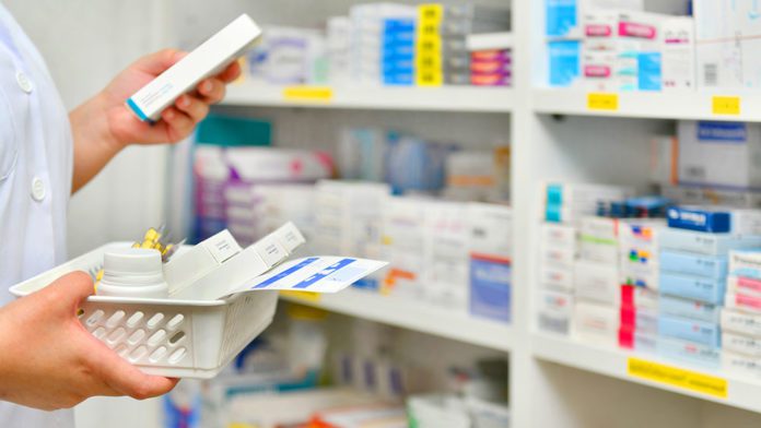 
			Municípios brasileiros enfrentam falta de medicamentos        