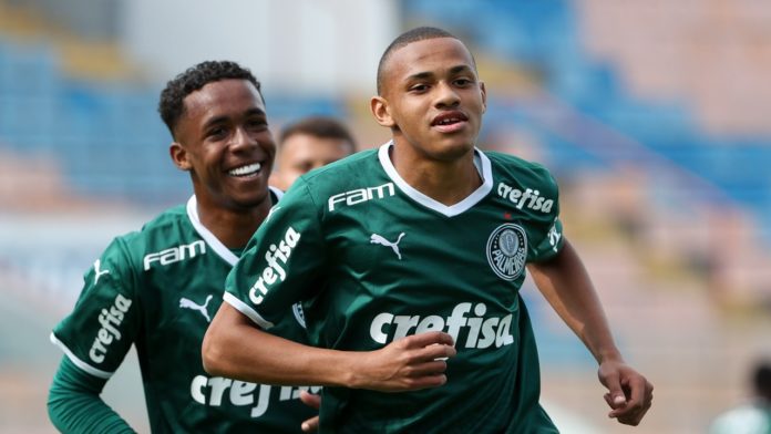 Palmeiras vence Botafogo e assume liderança do Brasileirão sub-20