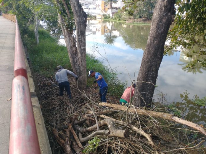 Prefeitura de Nova Venécia promoveu limpeza de córregos e rios