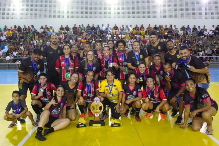 São Paulo Apóstolo conquista título feminino da Copa Linharense de Futsal
