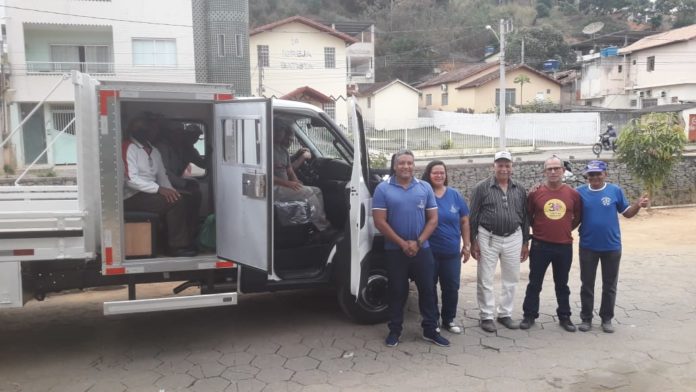 Secretaria de Limpeza Pública apresenta o novo caminhão para agilizar os trabalhos da pasta