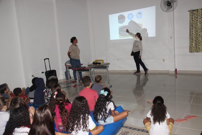 Vigilância Ambiental promove palestra  sobre doenças transmitidas pelo Aedes aegypti na Escola José Francisco da Fonseca
