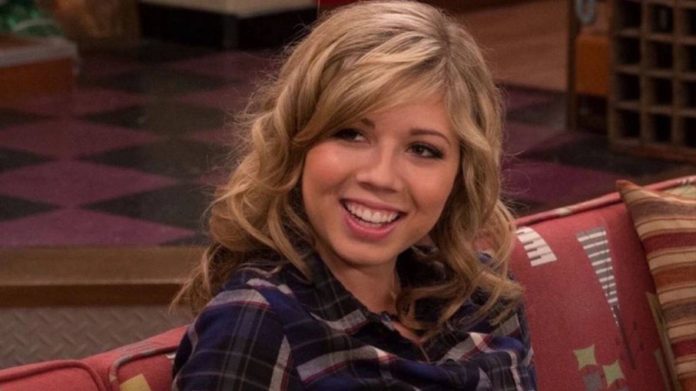 Jennette McCurdy interpretou Sam na série 