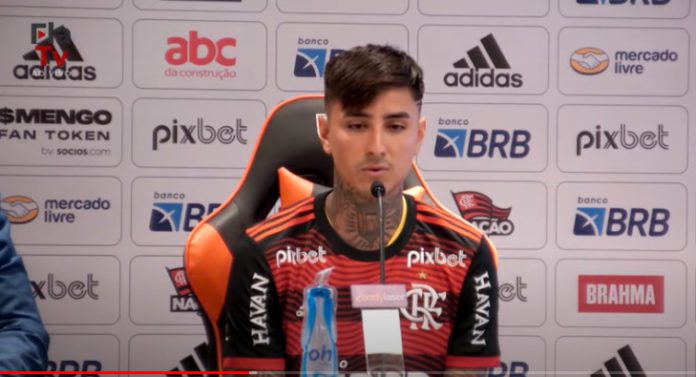 Pulgar é apresentado no Flamengo e exalta Vidal