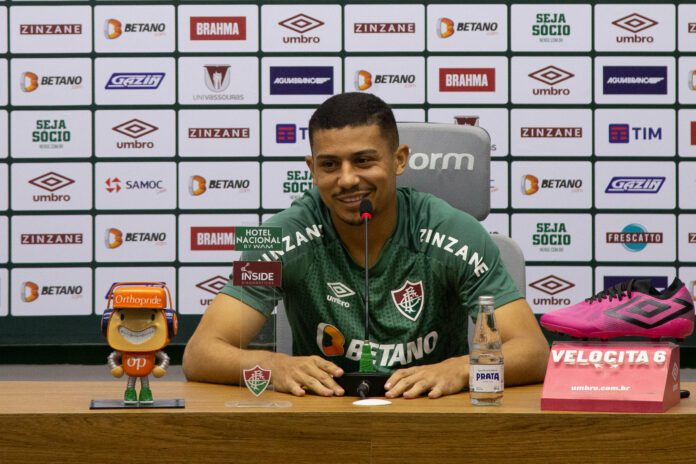 André desconversa sobre interesse europeu: “Estou muito feliz no Fluminense”