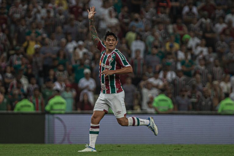Cano ressalta espírito de luta na classificação do Fluminense na Copa do Brasil