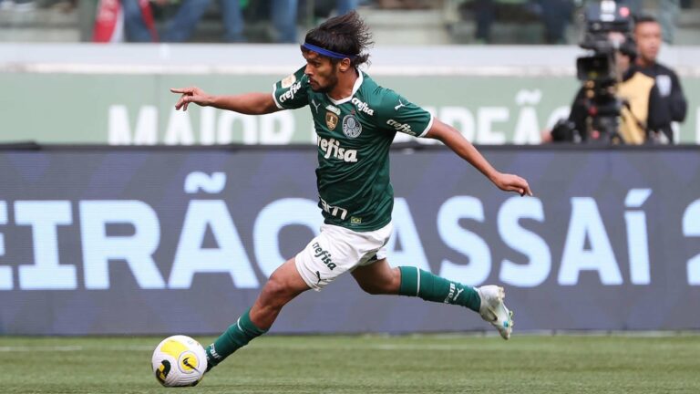 De saída amigável do Palmeiras, Scarpa teve despedida conturbada no Fluminense